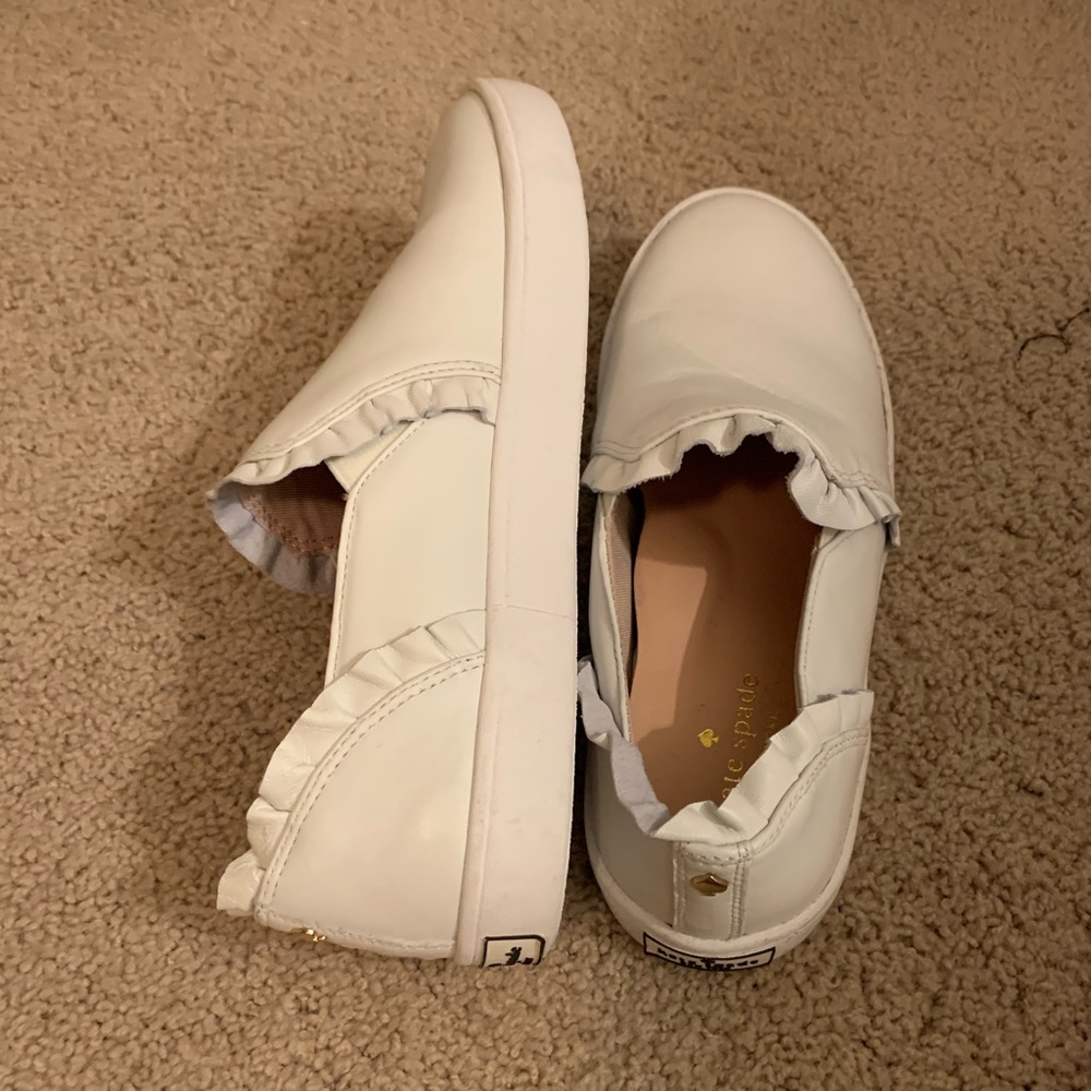 BRAND NEW KATE SPARE GYM SHOES! 🖤💕